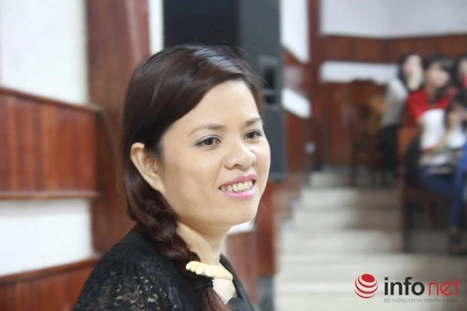 Thông tư 30: “Đi tập huấn, cán bộ chơi điện thoại, bảo sao GV khó thông?“ ảnh 1