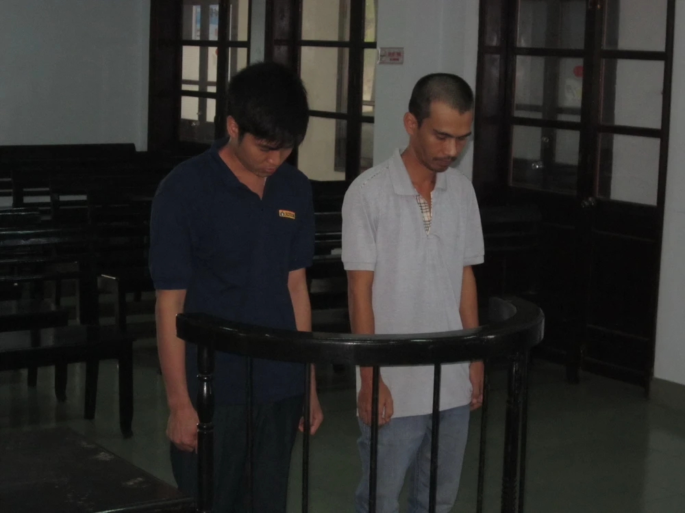 Đi tù vì “nổ” là cán bộ ngân hàng lừa đảo người xin việc ảnh 1