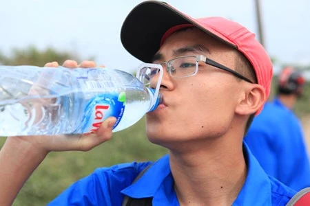 SV Thu do dap xe vuot 100 km ve Gio to Hung Vuong