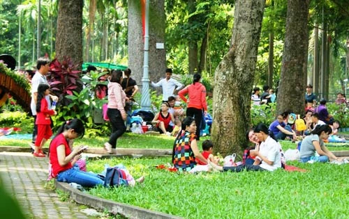 vui chơi, Đầm Sen, Thảo Cầm Viên, Sài Gòn, nắng nóng, quá tải, công viên nước