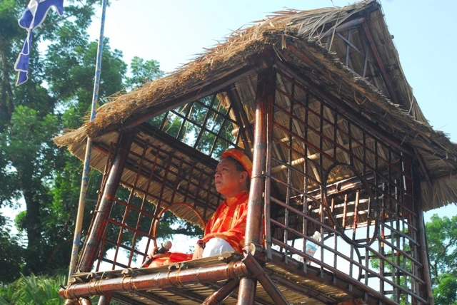 Độc đáo cờ người xứ Huế ảnh 3