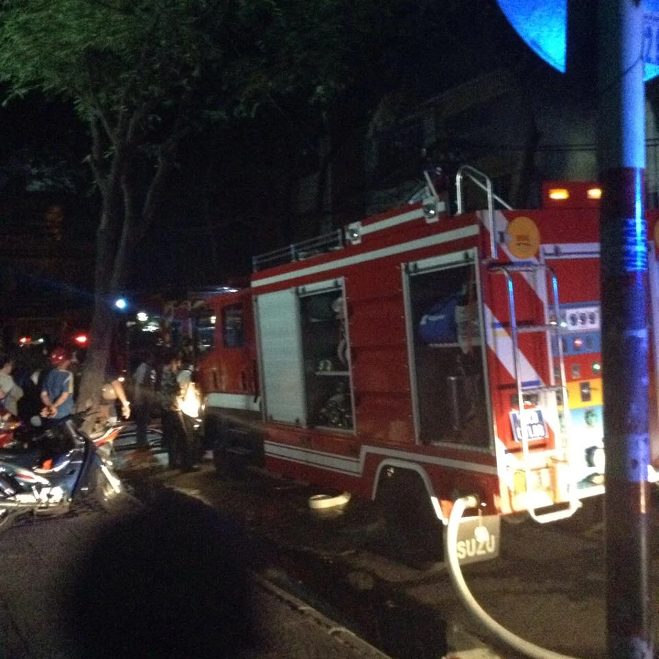 Bé gái 2 tuổi tử vong trong vụ cháy lớn ở cửa hàng điện tử quận 1 ảnh 2