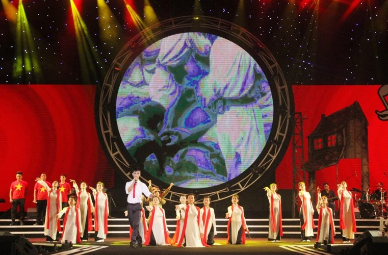 Sinh viên ba miền “làm nóng” Hà Nội với Bài ca sinh viên ảnh 5