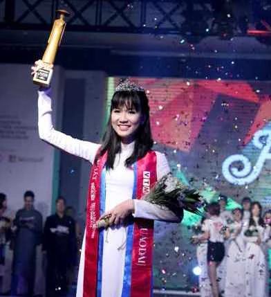 Phạm Ngọc Phương Anh đăng quang Miss Áo dài nữ sinh Việt Nam 2015 ảnh 1