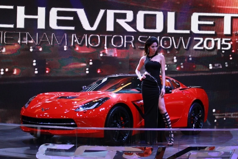 Ngắm xế xịn và chân dài tại Việt Nam Motor Show 2015 ảnh 12 Ngắm xế xịn và chân dài tại Việt Nam Motor Show 2015 ảnh 12