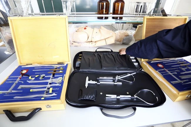 can canh noi dao tao y duoc cua dh kinh doanh va cong nghe hinh anh 10