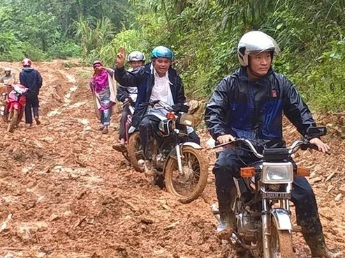 Những tiếng hò “kéo pháo” thời bình ở miền biên viễn ảnh 1