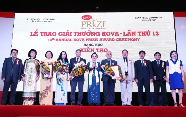 Chùm ảnh: Ấn tượng những gương mặt được trao giải thưởng Sống đẹp ảnh 1