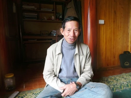 Ông Hà Nam Ninh, ở huyện Bá Thước, người chuyên nghiên cứu về văn hóa đồng bào thiểu số ở miền Tây xứ Thanh