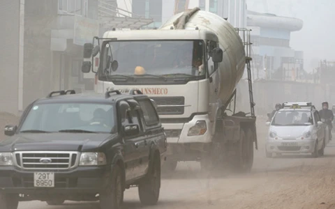 khong-khi-ha-noi-o-nhiem-o-muc-canh-bao-da-cam-anh-huong-suc-khoe