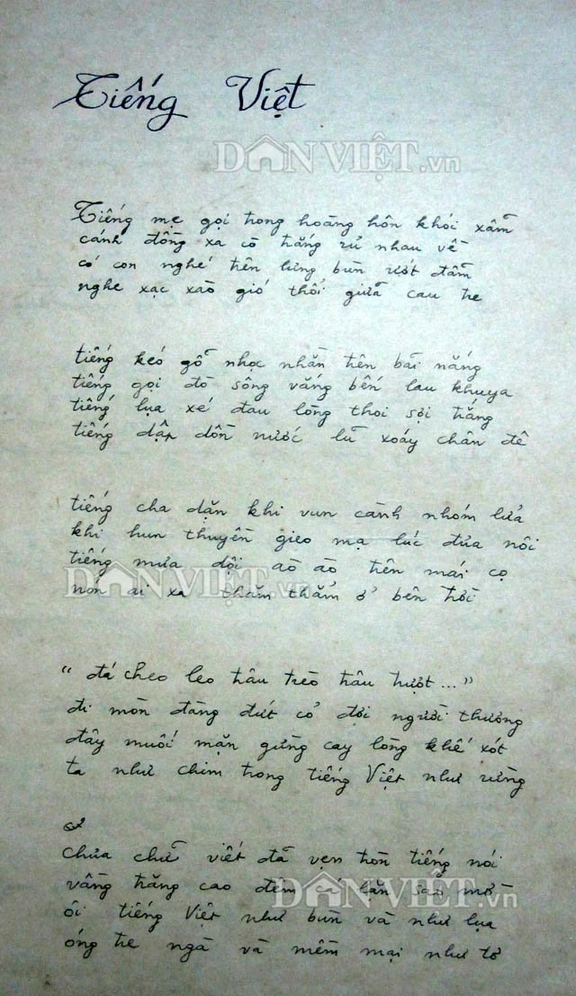 doc quyen: tiet lo ban thao bai tho “tieng viet” cua luu quang vu hinh anh 3