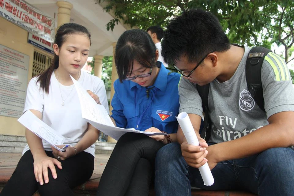 Thí sinh “than“: Đề hóa khó! ảnh 1