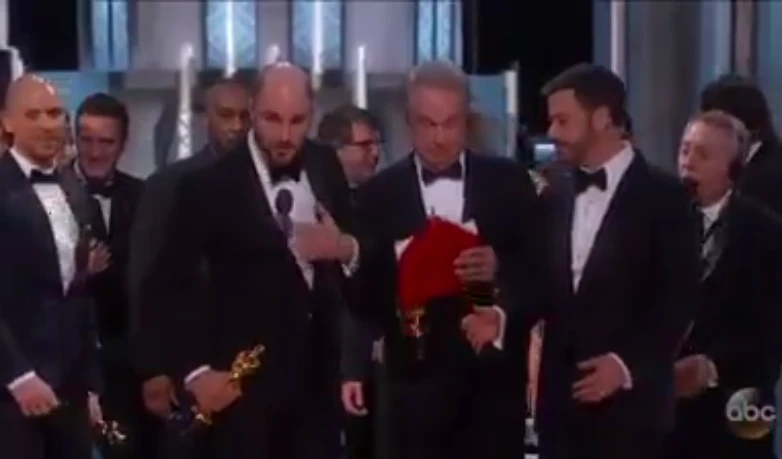 La La Land vẫn đại thắng dù bị trao nhầm giải ảnh 1