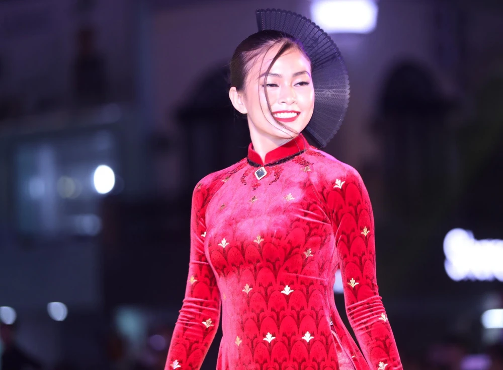 Mãn nhãn với Lễ hội Áo dài TP.HCM đậm hồn Việt ảnh 11