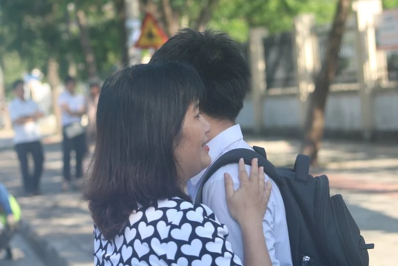 Đề Toán: Không quá khó ảnh 4 Đề Toán: Không quá khó ảnh 4