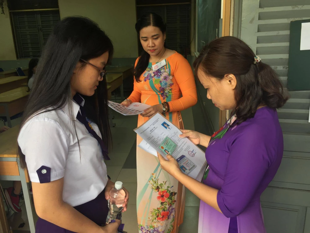 Hơn 860.000 thí sinh bắt đầu môn thi đầu tiên ảnh 3