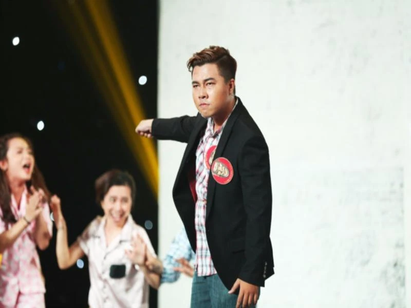 Tuấn Anh cũng thi Cười xuyên Việt giống em trai Tuấn Dũng. Ảnh: KHANG