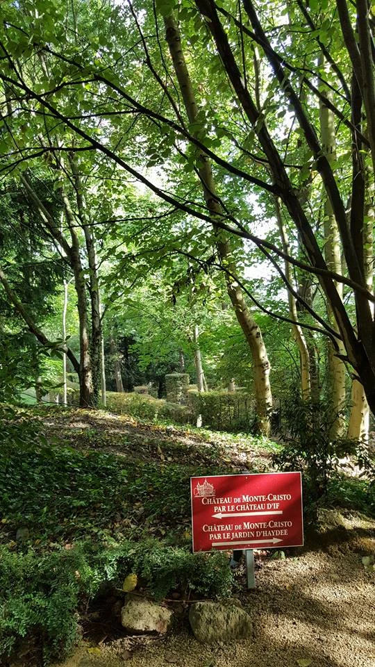 Lâu đài của Alexandre Dumas: Tuyệt tác của cơn điên ảnh 3