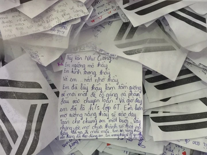 Những hình ảnh xúc động tại lễ viếng thầy Văn Như Cương ảnh 8