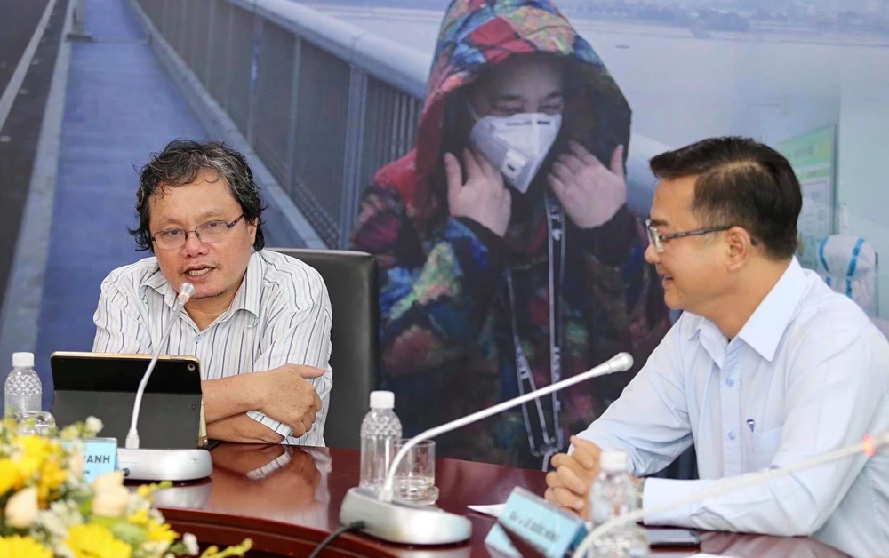 Giao lưu trực tuyến ‘Hiểu đúng và đối phó dịch Corona’ ảnh 9