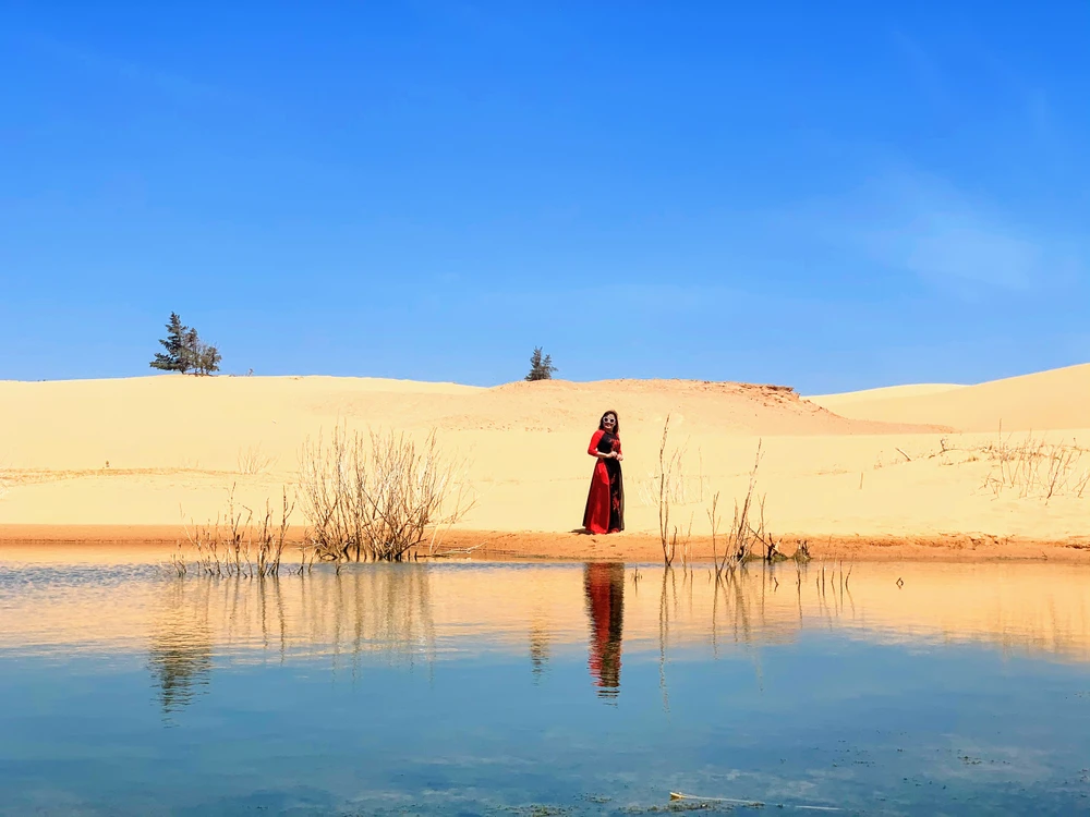 Mùa hè khám phá “tiểu sa mạc” Mũi Dinh ảnh 4