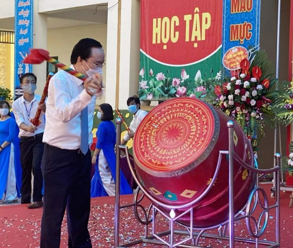 Hơn 22 triệu học sinh cả nước rộn ràng khai giảng năm học mới ảnh 1