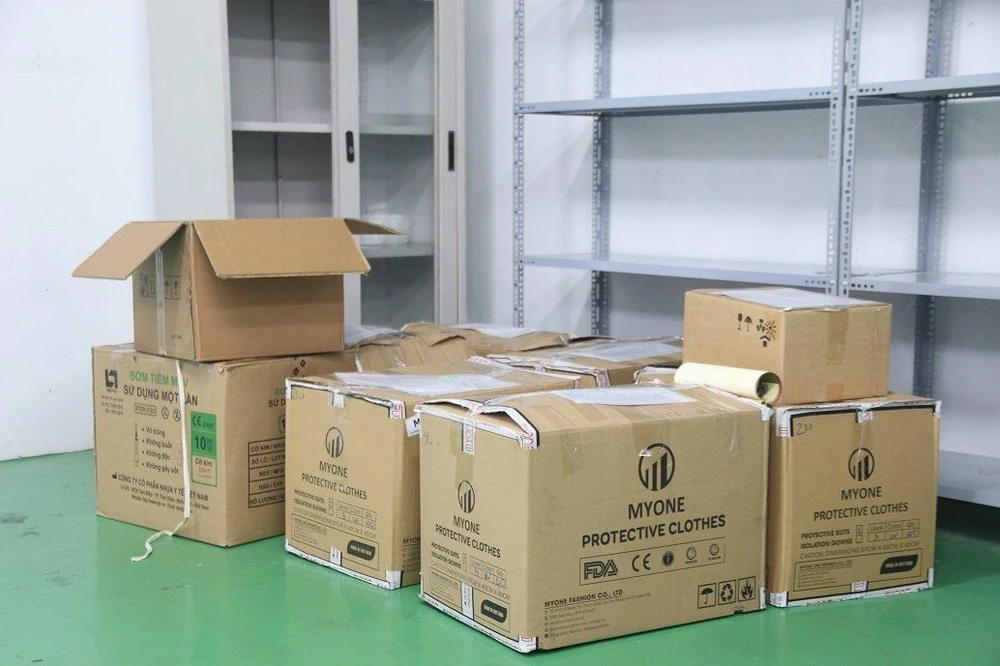 Trang thiết bị y tế đã được kiểm tra, sắp xếp để chuẩn bị bàn giao