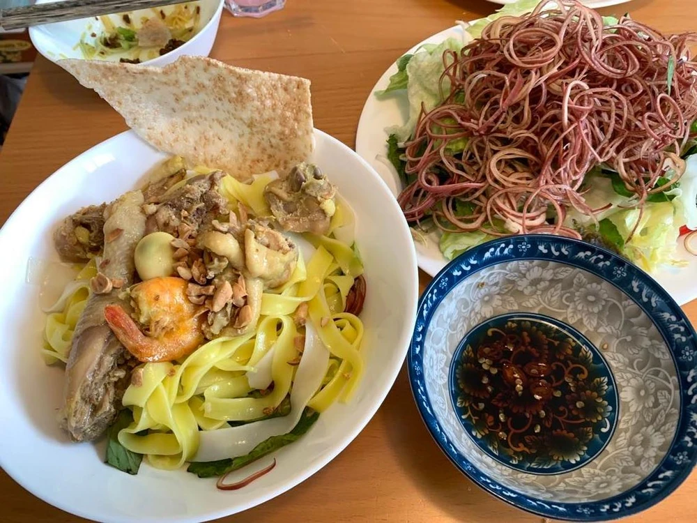 Nấu có một món mì Quảng ở xứ người, bạn có thể tập hợp được đủ nguyên liệu khắp nơi trên thế giới.