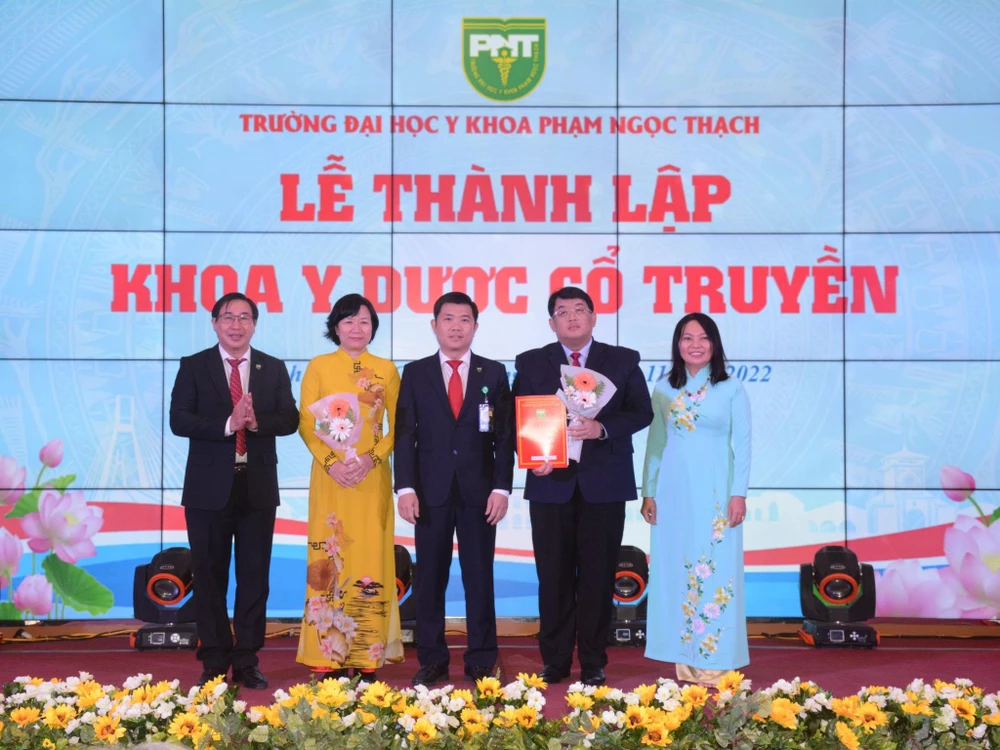 thành lập khoa y dược học cổ truyền