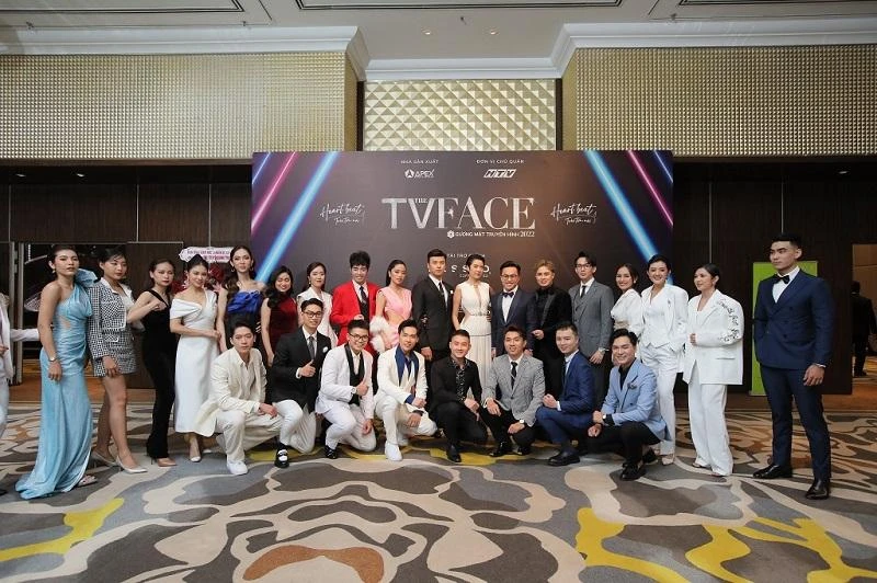 Huấn luyện viên cùng Top 24 TVFACE 2022