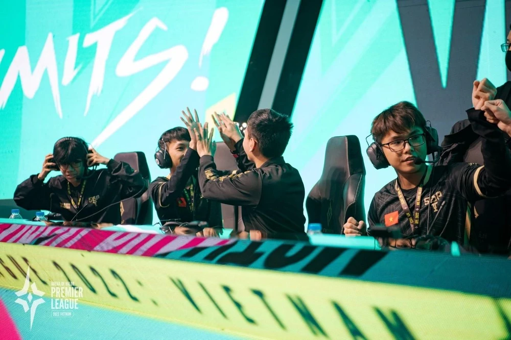 Sự gắn kết và tinh thần quyết thắng của các tuyển thủ SGP giúp Việt Nam lọt vào chung kết gặp Thái Lan. Ảnh: CTLQ Sự gắn kết và tinh thần quyết thắng của các tuyển thủ SGP giúp Việt Nam lọt vào chung kết gặp Thái Lan. Ảnh: CTLQ