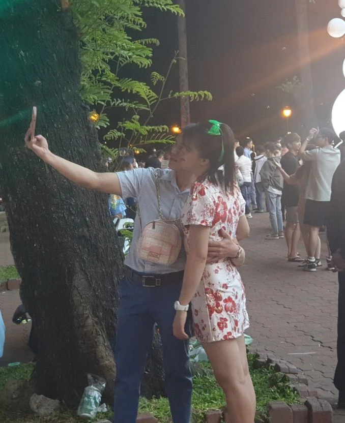 Anh Nguyễn Tấn Phát cùng bạn gái