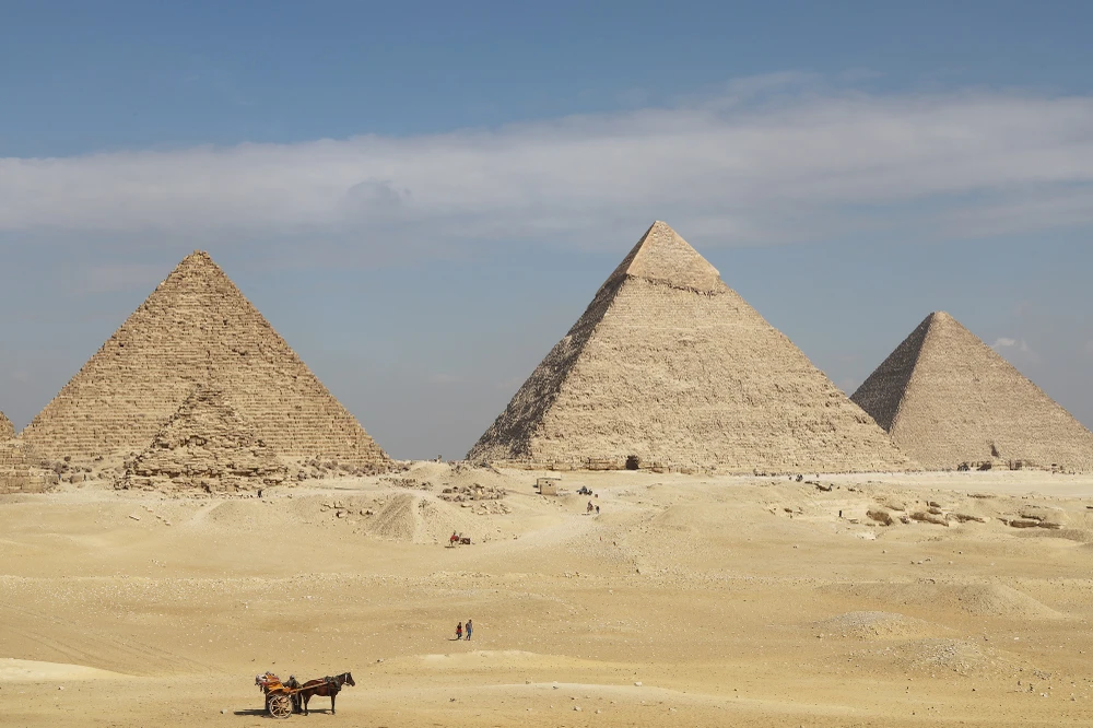 Quần thể kim tự tháp vĩ đại
