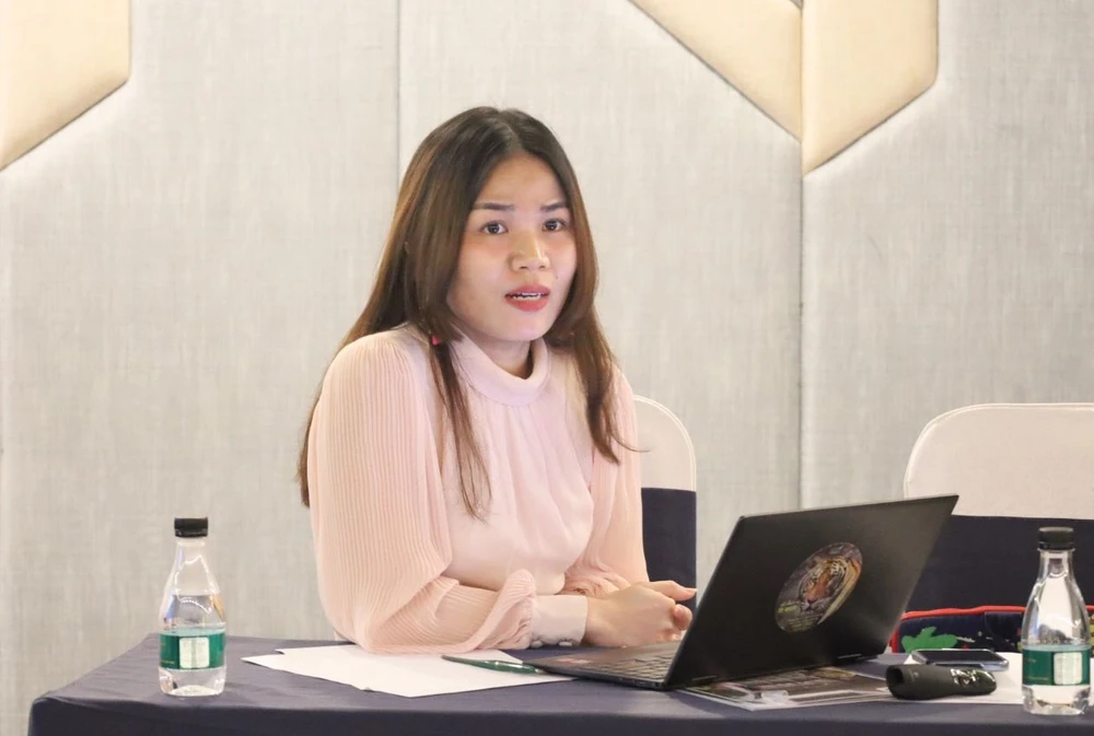 Bà Bùi Thị Hà, Phó Giám đốc phụ trách chương trình chính sách&amp;pháp luật nhấn mạnh: “Tổ chức ENV hy vọng kênh truyền thông, báo chí sẽ tăng cường vai trò thông tin đến người dân cùng nhau hành động, bảo vệ các loài quý hiếm có xu hướng suy thoái và tuyệt chủng tại Việt Nam”. Ảnh: QUỐC HƯƠNG.