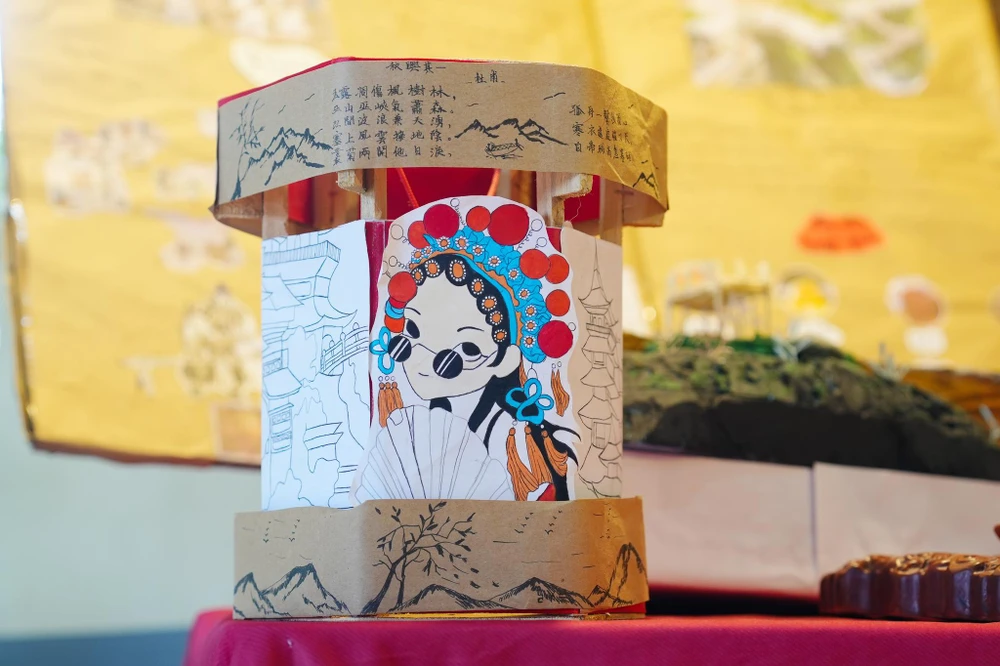 hoc lich su qua du an 3.jpg