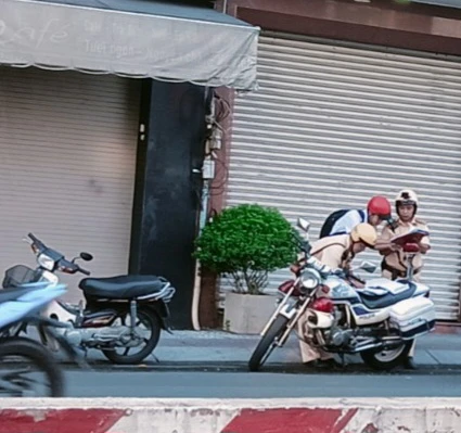 giao xe cho học sinh