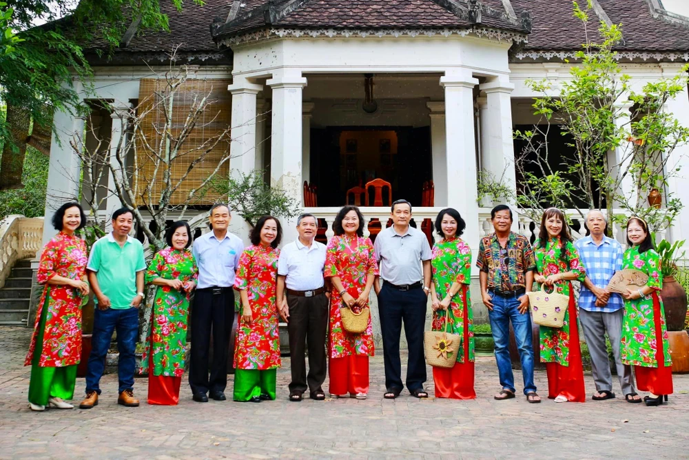 thơi trang khan trai ban 1.jpg