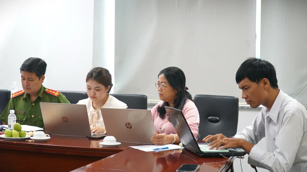 101 thac mac ve can cuoc cong dan 17.jpg