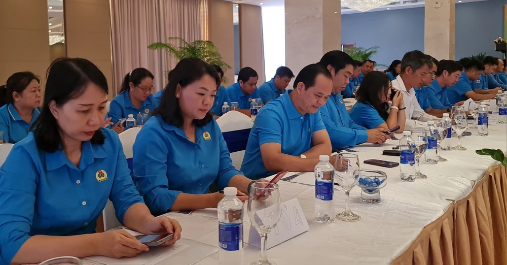 cán bộ công đoàn