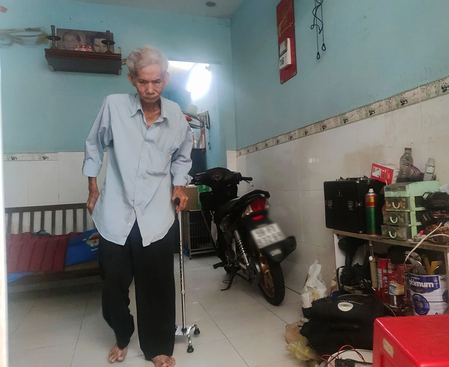 phan nguoi vo danh.jpg