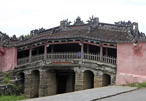 Trùng tu Chùa Cầu