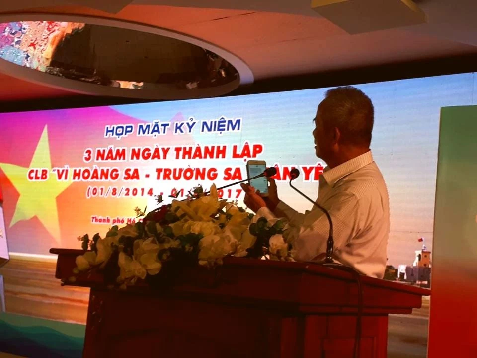 nhan tin gop gach xay nha tuong niem TS.jpg