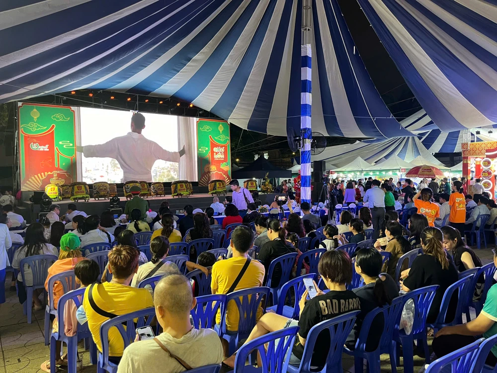 My vi Mi và Banh 2.jpg