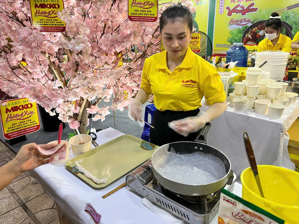 My vi Mi và Banh 4.jpg