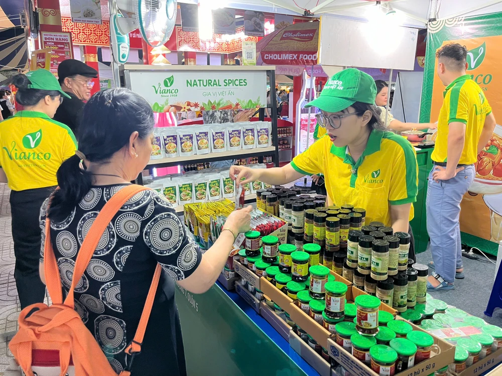 My vi Mi và Banh 6.jpg