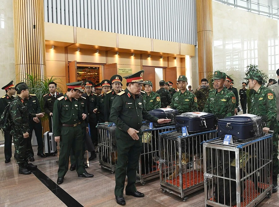 quan doi di Myanmar.jpg