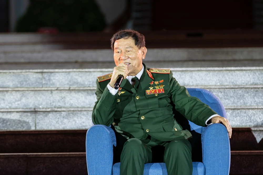 nhung buoc chan viet nam 2.jpg