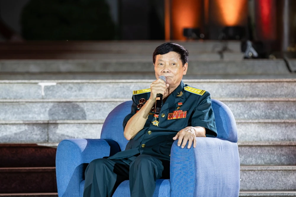 nhung buoc chan viet nam 3-nguyen van nghia.jpg