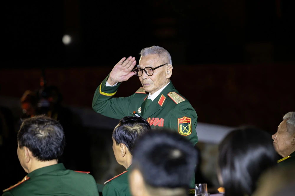 nhung buoc chan viet nam 8-nguyen duc huy.jpg