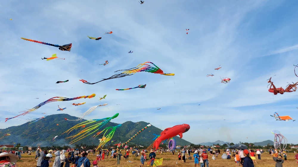 ngay hoi tha dieu 10.jpg